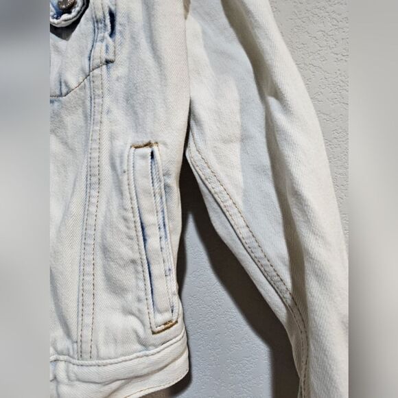 GAP Acid Washed Denim Jacket Size XS - Picture 8 of 9